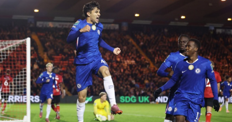 buonanotte-toa-sang-ruc-ro-xoa-tan-nghi-ngo-tai-chelsea
