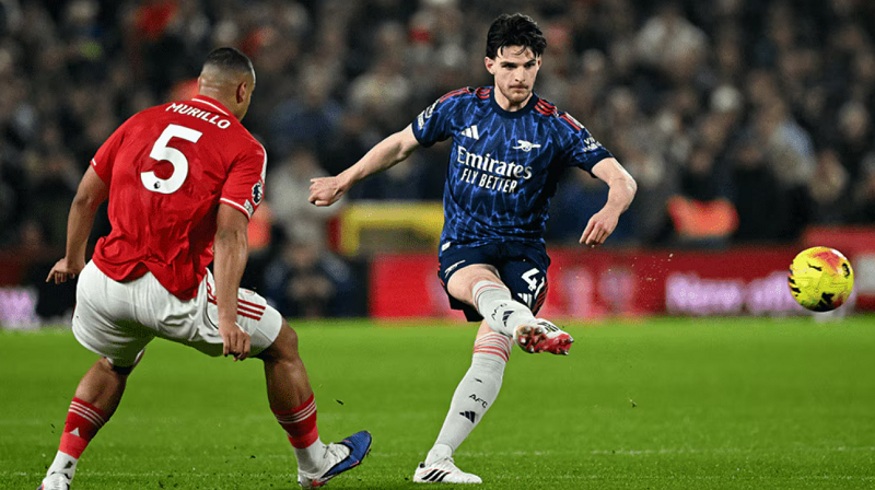 bon-nguyen-nhan-khien-arsenal-bat-luc-truoc-nottingham