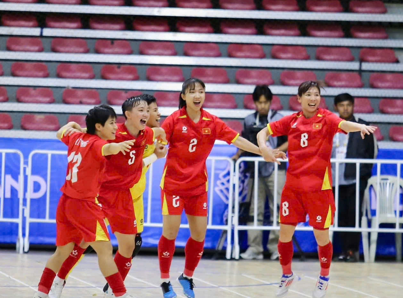 futsal-nu-viet-nam-gay-tieng-vang-toan-cau-voi-de-cu-doi-tuyen-xuat-sac-nhat