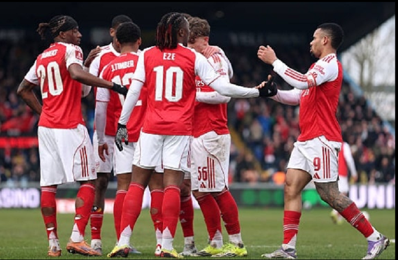 arsenal-thang-hoa-tai-chau-au